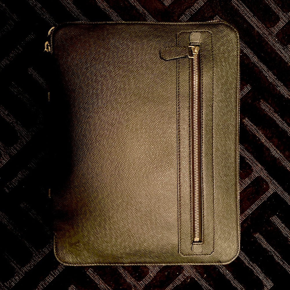 Louis Vuitton Business Portfolio